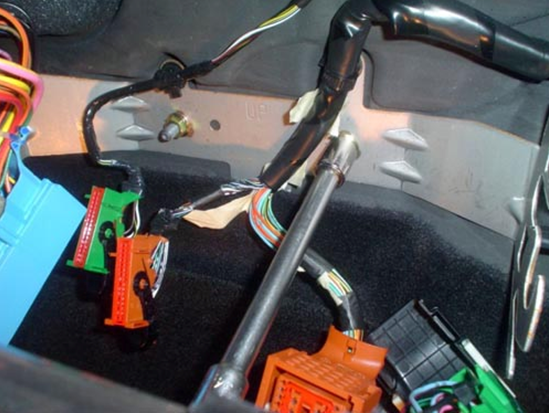 Технология замены салонного фильтра автомобиля Мазда 3 Технология замены салонного фильтра автомобиля Мазда 3