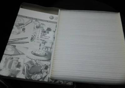 Замена салонного фильтра на Volkswagen Polo Замена салонного фильтра на Volkswagen Polo