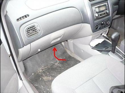 Замена салонного фильтра на Мазда Фамилия (Familia) Замена салонного фильтра на Мазда Фамилия (Familia)