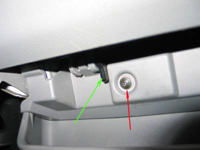 Замена салонного фильтра на Шевроле Лачетти Замена салонного фильтра на Шевроле Лачетти