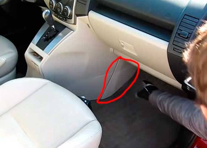 Замена салонного фильтра Мазда 5 Замена салонного фильтра Мазда 5