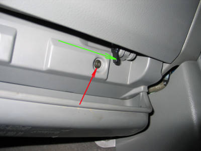 Замена салонного фильтра на Шевроле Лачетти Замена салонного фильтра на Шевроле Лачетти