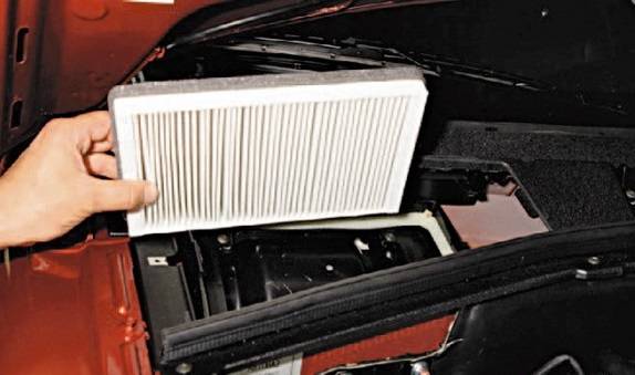 Замена салонного фильтра на Шевроле Нива Замена салонного фильтра на Шевроле Нива