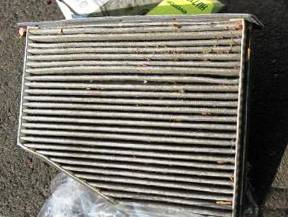 Замена салонного фильтра на Volkswagen Jetta Замена салонного фильтра на Volkswagen Jetta