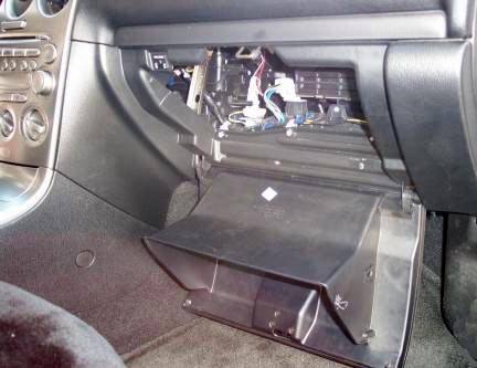 Замена салонного фильтра на Мазда 6 Замена салонного фильтра на Мазда 6