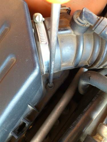 Замена воздушного фильтра Шевроле Авео Замена воздушного фильтра Шевроле Авео