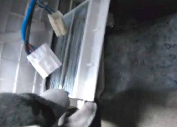 Замена салонного фильтра Мазда 5 Замена салонного фильтра Мазда 5