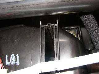 Замена салонного фильтра Hyundai Accent Замена салонного фильтра Hyundai Accent