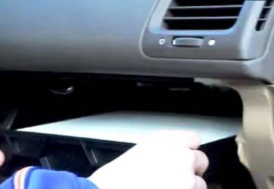 Замена салонного фильтра на Honda Accord Замена салонного фильтра на Honda Accord