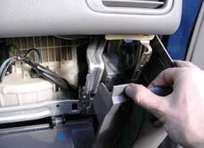 Замена салонного фильтра Honda CR-V Замена салонного фильтра Honda CR-V