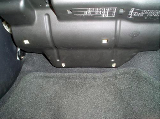 Технология замены салонного фильтра автомобиля Мазда 3 Технология замены салонного фильтра автомобиля Мазда 3